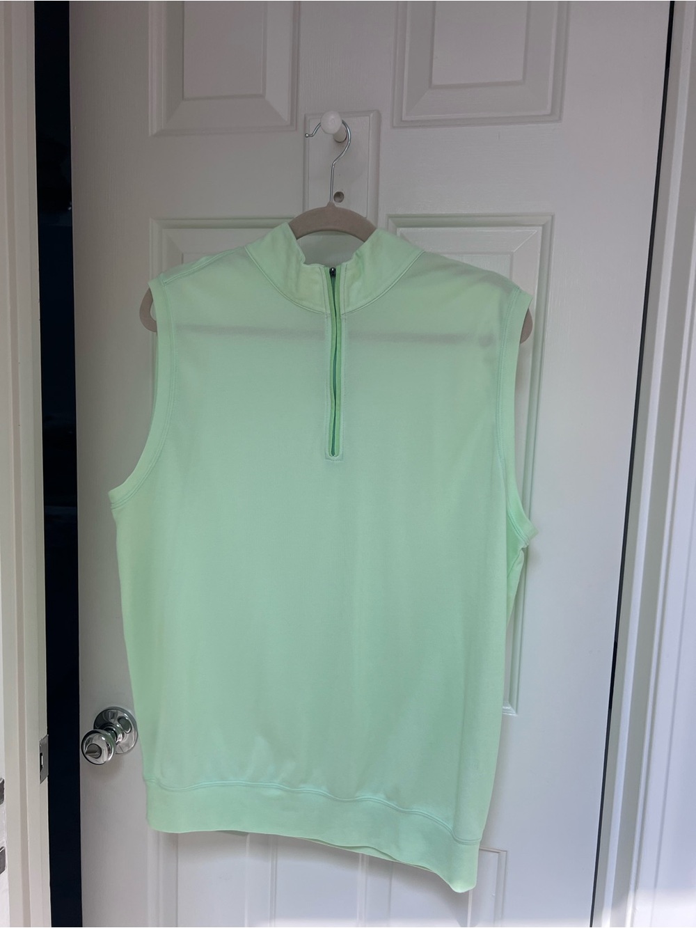 Men's Sleeveless Half-Zip Vest in Mint Green